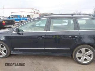 2008 Volkswagen Passat Komfort z VIN WVWLK73C98E161130, wystawiony jako IAAI lot #41498361 z przebiegiem 102 621 mil mil oraz . Historia ofert i sprzedaży dostępna na DreamBid. Obrazek 14.