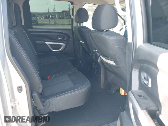 2018 Nissan Titan SV with VIN 1N6AA1E62JN502207, listed as a IAAI auction lot 41996558 with 133,051 mi miles and . Bid and sale history available at DreamBid. Image 8.