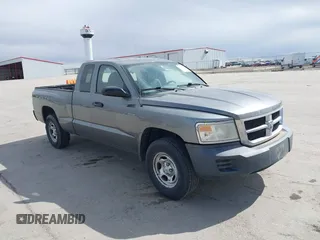 2008 Dodge Dakota ST with VIN 1D7HE22K28S513299, listed as a IAAI auction lot 41855012 with 175,765 mi miles and . Bid and sale history available at carsss.com. Image 1.
