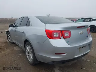 2015 Chevrolet Malibu LTZ with VIN 1G11F5SL9FU105265, listed as a IAAI auction lot 41506869 with 200,534 mi miles. Bid and sale history available at carsss.com. Image 3.