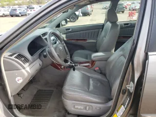 2006 Toyota Camry LE z VIN 4T1BF30K46U628070, wystawiony jako Copart lot #54582755 z przebiegiem 278 805 mil mil oraz Szkoda całkowita • Salvage title. Historia ofert i sprzedaży dostępna na DreamBid. Obrazek 7.