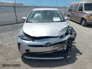 2022 Toyota Prius L Eco with VIN JTDKAMFU5N3184798, listed as a IAAI auction lot 41947227 with 35,943 mi miles. Bid and sale history available at carsss.com. Image 6.