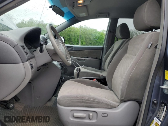 2010 Toyota Sienna CE with VIN 5TDKK4CCXAS323566, listed as a Copart auction lot 54738025 with 186,613 mi miles and Clean Title. Bid and sale history available at DreamBid. Image 7.