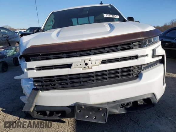 2019 Chevrolet Silverado 1500 RST with VIN 1GCRYEED9KZ226917, listed as a Copart auction lot 43112855 with 133,005 mi miles and Salvage Title. Bid and sale history available at DreamBid. Image 5.