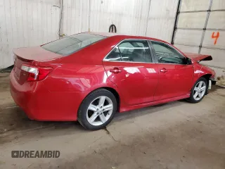 2013 Toyota Camry L with VIN 4T1BF1FK5DU672037, listed as a Copart auction lot 53898525 with 127,703 mi miles and Salvage Title. Bid and sale history available at carsss.com. Image 3.