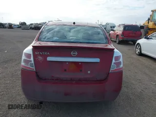 2012 Nissan Sentra 2.0 z VIN 3N1AB6AP5CL749562, wystawiony jako IAAI lot #41554063 z przebiegiem 198 244 mil mil oraz . Historia ofert i sprzedaży dostępna na DreamBid. Obrazek 16.