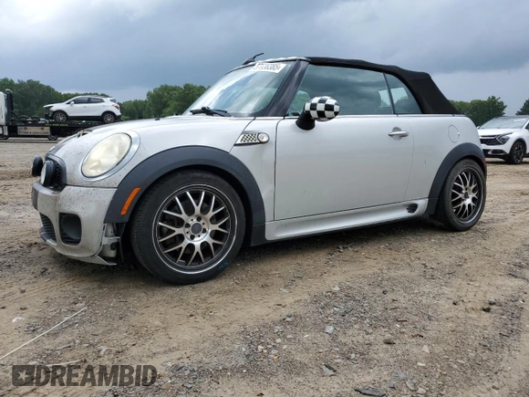 2011 MINI Convertible S z VIN WMWZP3C51BTX84117, wystawiony jako Copart lot #57636385 z przebiegiem 130 700 mil mil oraz Szkoda całkowita • Salvage title. Historia ofert i sprzedaży dostępna na DreamBid. Obrazek 1.