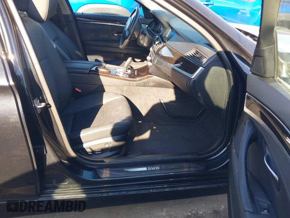 2012 BMW 5 Series 528i xDrive with VIN WBAXH5C51CDW05179, listed as a IAAI auction lot 41479229 with 160,871 mi miles. Bid and sale history available at carsss.com. Image 5.