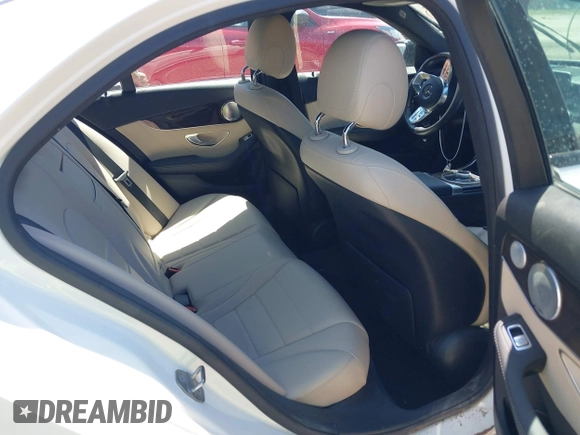 2019 Mercedes-Benz C 300 с VIN 55SWF8DB0KU311921, выставлен на аукционе IAAI как лот 41976737 с пробегом Не указан миль и . История ставок и продаж доступна на DreamBid. Изображение 8.