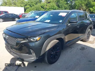 2025 Mazda CX-50 S Preferred z VIN 7MMVABBMXSN337974, wystawiony jako IAAI lot #42238129 z przebiegiem 6 159 mil mil oraz . Historia ofert i sprzedaży dostępna na DreamBid. Obrazek 17.