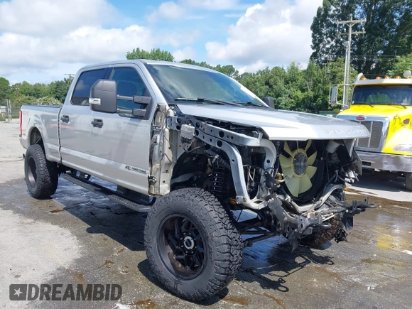2019 Ford F-250 XL with VIN 1FT7W2BT9KEE35217, listed as a IAAI auction lot 42309355 with 196,739 mi miles and . Bid and sale history available at DreamBid. Image 1.