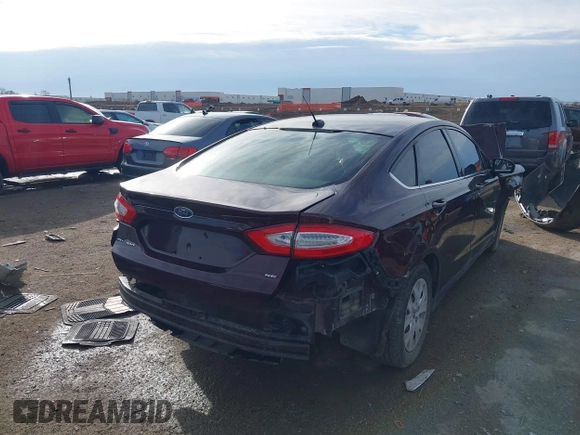 2013 Ford Fusion S with VIN 3FA6P0G73DR272918, listed as a IAAI auction lot 41649153 with 1 mi miles. Bid and sale history available at carsss.com. Image 4.