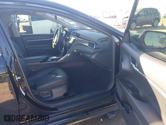 2019 Toyota Camry LE z VIN 4T1B11HK7KU748219, wystawiony jako IAAI lot #41864602 z przebiegiem 29 978 mil mil oraz . Historia ofert i sprzedaży dostępna na DreamBid. Obrazek 5.