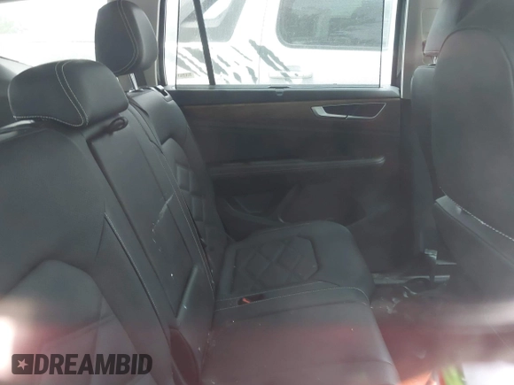 2025 Volkswagen Atlas SE with VIN 1V2WR2CA8SC532788, listed as a IAAI auction lot 42622254 with 5,967 mi miles and . Bid and sale history available at DreamBid. Image 8.