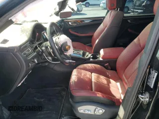 2023 Porsche Macan with VIN WP1AA2A50PLB01554, listed as a Copart auction lot 44022365 with 31,549 mi miles and Salvage title. Bid and sale history available at DreamBid. Image 7.