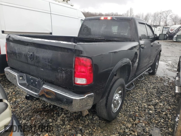 2018 Ram 2500 Tradesman z VIN 3C6UR5CJ2JG262048, wystawiony jako Copart lot #44942415 z przebiegiem 184 788 mil mil oraz Czysty tytuł • Clean title. Historia ofert i sprzedaży dostępna na DreamBid. Obrazek 3.