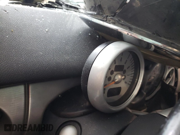 2003 MINI Hardtop S with VIN WMWRE33473TD65254, listed as a Copart auction lot 57102142 with Not Provided miles and Non Repairable. Bid and sale history available at DreamBid. Image 8.