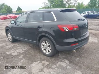 2013 Mazda CX-9 Touring z VIN JM3TB3CV4D0421734, wystawiony jako IAAI lot #42198678 z przebiegiem 131 063 mil mil oraz . Historia ofert i sprzedaży dostępna na DreamBid. Obrazek 3.