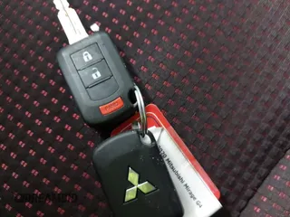 2020 Mitsubishi Mirage SE z VIN ML32F4FJXLHF08454, wystawiony jako IAAI lot #41593362 z przebiegiem 38 313 mil mil oraz . Historia ofert i sprzedaży dostępna na DreamBid. Obrazek 11.