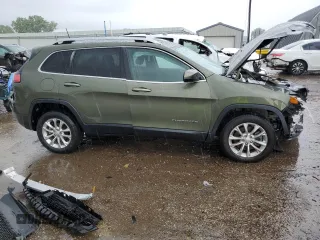 2019 Jeep Cherokee Latitude with VIN 1C4PJLCB9KD145947, listed as a Copart auction lot 59476315 with Not provided miles and Salvage title. Bid and sale history available at DreamBid. Image 4.