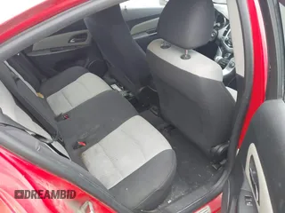 2014 Chevrolet Cruze LS z VIN 1G1PA5SG2E7151755, wystawiony jako IAAI lot #42043027 z przebiegiem 194 071 mil mil oraz . Historia ofert i sprzedaży dostępna na DreamBid. Obrazek 8.