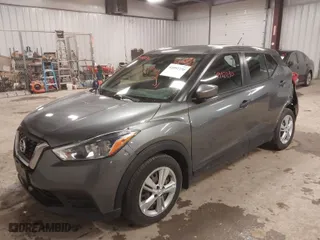 2020 Nissan Kicks S with VIN 3N1CP5BVXLL526676, listed as a IAAI auction lot 41992230 with 69,193 mi miles. Bid and sale history available at carsss.com. Image 2.