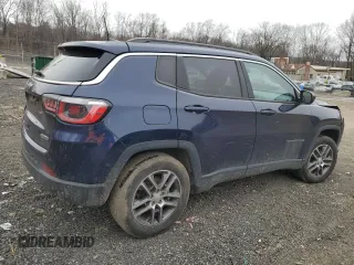 2020 Jeep Compass Latitude with VIN 3C4NJDBB9LT222861, listed as a Copart auction lot 44104285 with 68,090 mi miles and Salvage Title. Bid and sale history available at carsss.com. Image 3.