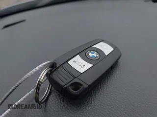 2006 BMW 5 Series with VIN WBANF33536CS37082, listed as a IAAI auction lot 42378059 with 254,778 mi miles and . Bid and sale history available at DreamBid. Image 11.