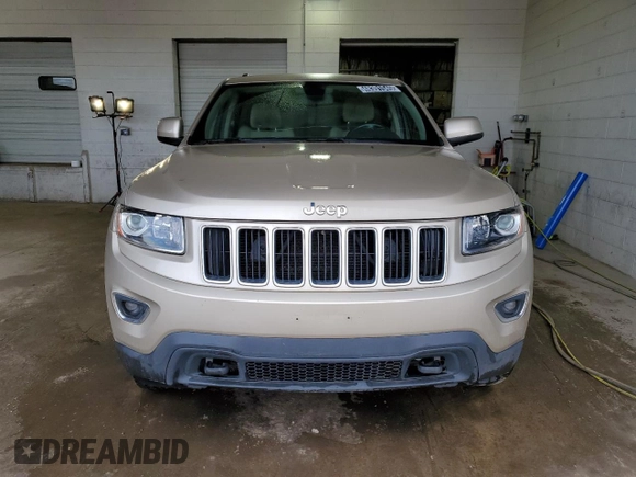 2014 Jeep Grand Cherokee Laredo with VIN 1C4RJFAG5EC158892, listed as a Copart auction lot 48391545 with 183,500 mi miles and Clean Title. Bid and sale history available at carsss.com. Image 5.