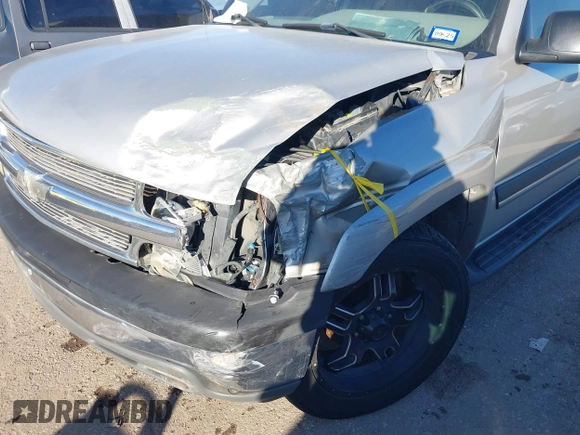 2004 Chevrolet Suburban LS with VIN 3GNEC16Z64G292383, listed as a IAAI auction lot 41471905 with 1 mi miles. Bid and sale history available at carsss.com. Image 6.