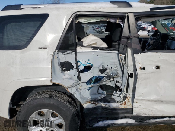 2023 Toyota 4Runner SR5 с VIN JTEMU5JR2P6142367, выставлен на аукционе Copart как лот 42366965 с пробегом 8 081 миль миль и На запчасти • Non repairable. История ставок и продаж доступна на DreamBid. Изображение 11.