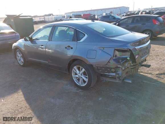 2015 Nissan Altima 2.5 SV with VIN 1N4AL3AP4FC438025, listed as a IAAI auction lot 41657713 with 192,870 mi miles. Bid and sale history available at carsss.com. Image 3.