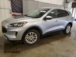 2021 Ford Escape SE z VIN 1FMCU9G67MUA17372, wystawiony jako Copart lot #56945995 z przebiegiem 104 264 mil mil oraz Czysty tytuł • Clean title. Historia ofert i sprzedaży dostępna na DreamBid. Obrazek 1.