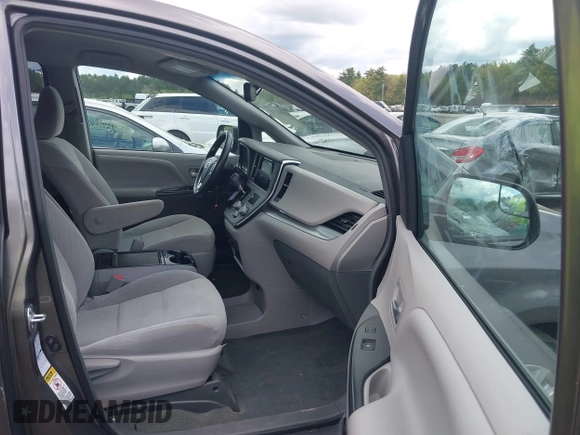 2017 Toyota Sienna LE with VIN 5TDJZ3DC5HS182934, listed as a IAAI auction lot 42202318 with 57,798 mi miles and . Bid and sale history available at DreamBid. Image 5.
