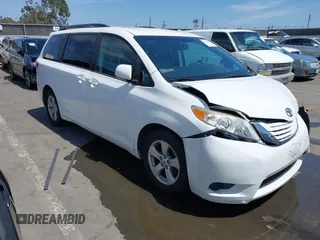 2015 Toyota Sienna LE AAS с VIN 5TDKK3DC6FS574942, выставлен на аукционе IAAI как лот 42336507 с пробегом 58 323 миль миль и . История ставок и продаж доступна на DreamBid. Изображение 1.