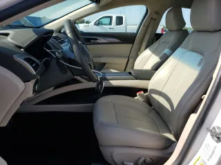 2020 Lincoln MKZ Standard z VIN 3LN6L5A99LR618087, wystawiony jako Copart lot #56726985 z przebiegiem 23 378 mil mil oraz Szkoda całkowita • Salvage title. Historia ofert i sprzedaży dostępna na DreamBid. Obrazek 7.