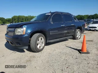 2008 Chevrolet Avalanche LTZ with VIN 3GNFK12308G274329, listed as a Copart auction lot 56370895 with 218,824 mi miles and Clean title. Bid and sale history available at DreamBid. Image 1.