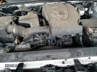 2020 Toyota Tacoma SR5 with VIN 3TMAZ5CN3LM114896, listed as a Copart auction lot 84277745 with 123,551 mi miles and Salvage title. Bid and sale history available at DreamBid. Image 13.