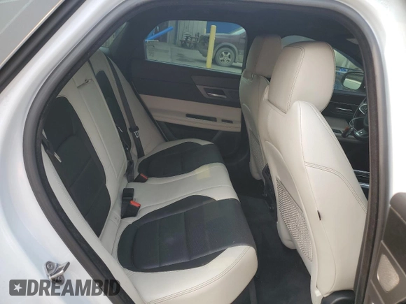 2018 Jaguar XF with VIN SAJBM4FV7JCY53486, listed as a Copart auction lot 60247803 with 67,152 mi miles and . Bid and sale history available at DreamBid. Image 10.