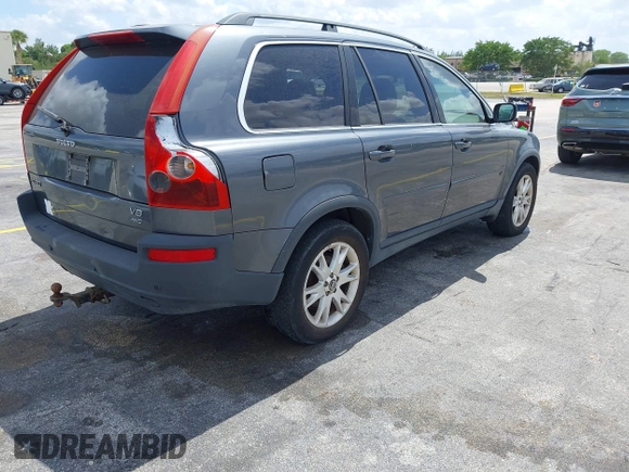 2005 Volvo XC90 with VIN YV1CZ852651195545, listed as a IAAI auction lot 42149291 with 210,081 mi miles. Bid and sale history available at carsss.com. Image 4.