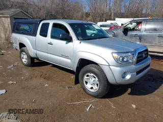 2008 Toyota Tacoma with VIN 5TEUU42N48Z512099, listed as a IAAI auction lot 41655898 with 62,477 mi miles and . Bid and sale history available at carsss.com. Image 1.