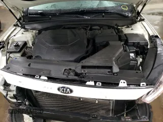 2017 Kia Cadenza Premium with VIN KNALC4J12H5080626, listed as a Copart auction lot 77097724 with 44,689 mi miles and Salvage Title. Bid and sale history available at carsss.com. Image 13.
