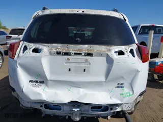 2014 Toyota RAV4 LE with VIN JTMBFREV8ED090319, listed as a IAAI auction lot 41980043 with 163,033 mi miles. Bid and sale history available at carsss.com. Image 17.