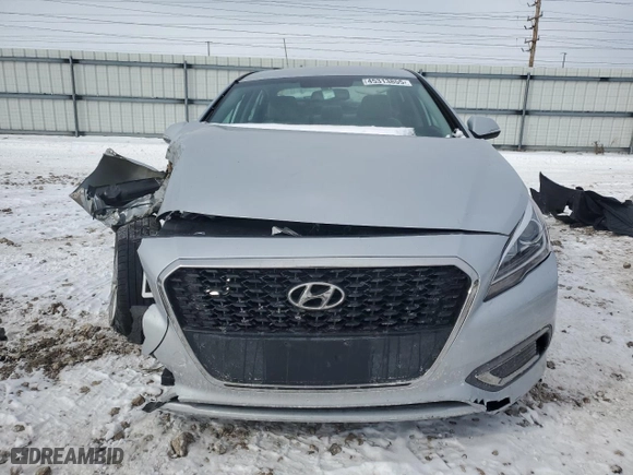 2017 Hyundai Sonata Hybrid SE with VIN KMHE24L31HA074137, listed as a Copart auction lot 45313855 with 44,370 mi miles and Salvage Title. Bid and sale history available at carsss.com. Image 5.