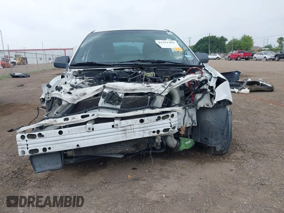 2008 Ford Focus SE z VIN 1FAHP33N68W227957, wystawiony jako IAAI lot #42321209 z przebiegiem Nie podano mil oraz . Historia ofert i sprzedaży dostępna na DreamBid. Obrazek 13.