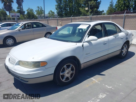 2000 Buick Regal GS с VIN 2G4WF5510Y1189915, выставлен на аукционе IAAI как лот 42689407 с пробегом Не указан миль и . История ставок и продаж доступна на DreamBid. Изображение 2.