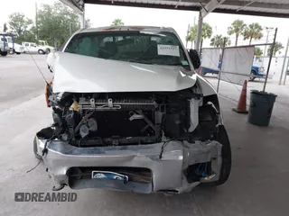 2015 Nissan Titan SV z VIN 1N6BA0ED1FN502929, wystawiony jako IAAI lot #42431227 z przebiegiem 138 394 mil mil oraz . Historia ofert i sprzedaży dostępna na DreamBid. Obrazek 12.