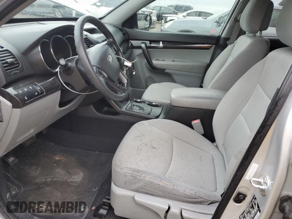 2013 Kia Sorento LX with VIN 5XYKTDA28DG338933, listed as a Copart auction lot 43391775 with 154,349 mi miles and Clean Title. Bid and sale history available at carsss.com. Image 7.