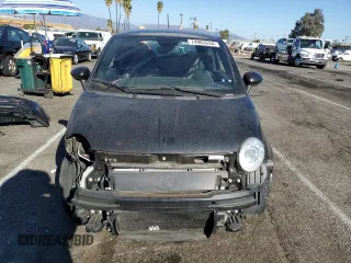 2013 FIAT 500e с VIN 3C3CFFGEXDT732116, выставлен на аукционе Copart как лот 74983534 с пробегом 69 446 миль миль и Списание • Salvage title. История ставок и продаж доступна на DreamBid. Изображение 5.