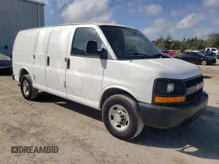 2008 Chevrolet Express Cargo Van with VIN 1GCGG25C581108063, listed as a Copart auction lot 44993455 with 463,245 mi miles and Clean Title. Bid and sale history available at carsss.com. Image 4.